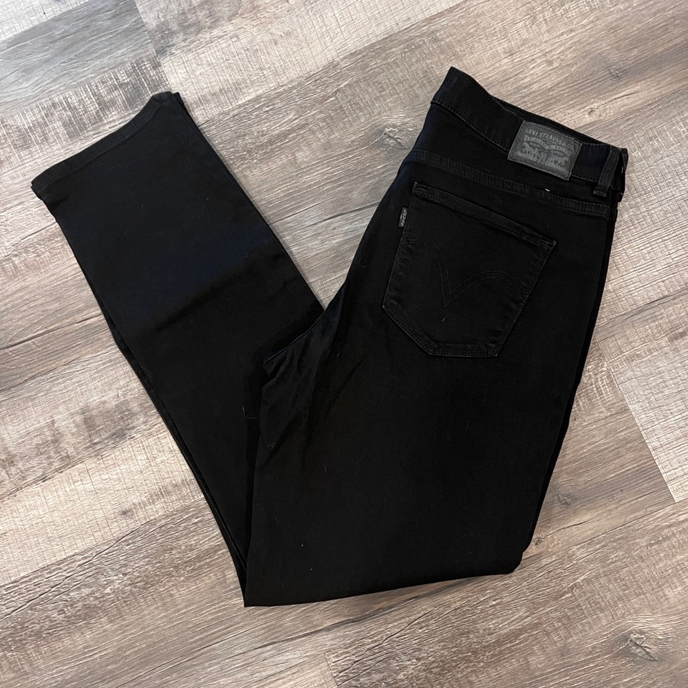 Levi’s Classic Black Straight Leg Jeans